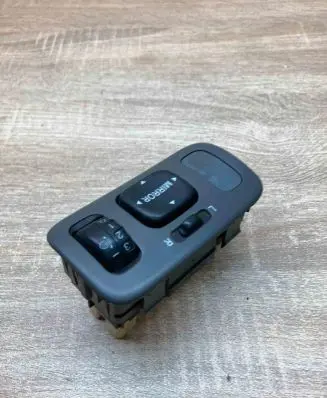 Toyota Avensis T220 Wing mirror switch 5472L39