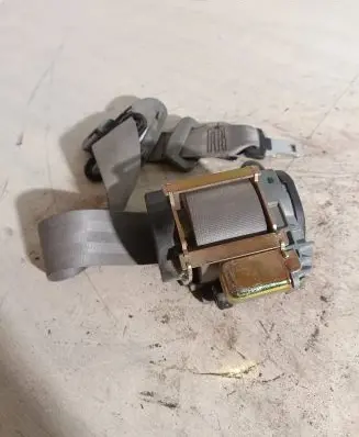 Renault Scenic I Rear seatbelt A509279