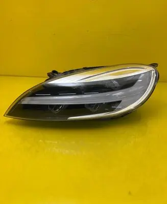 Volvo XC40 Headlight/headlamp 32228483
