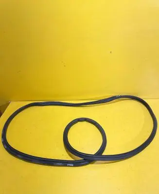 Peugeot 508 RXH Trunk rubber seal (body) 