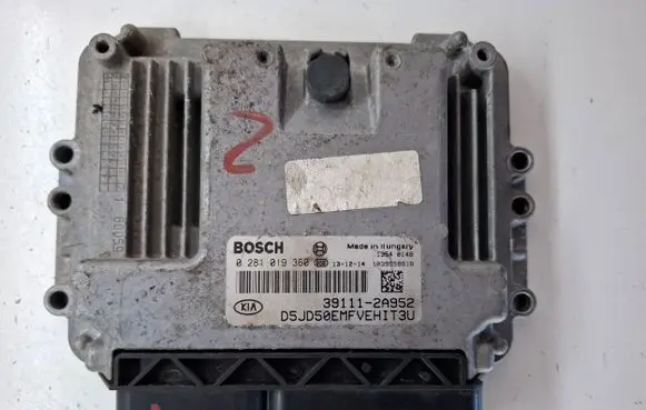 KIA Ceed Engine control unit/module 0281019360 391112A952