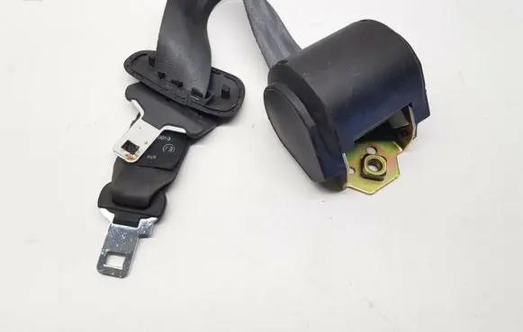 Renault Laguna II Rear seatbelt 0413075