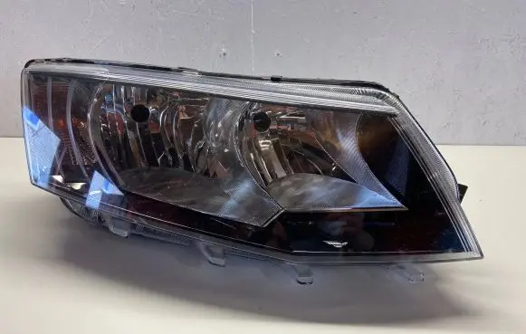 Skoda Octavia Mk3 (5E) Headlight/headlamp 5E1941016 030127220200 011AT02AT