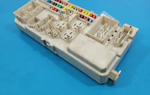 Mazda 3 I Central body control module BP4K66730G IMPRK1577394