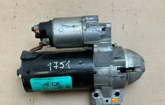 BMW 3 F30 F35 F31 Starter motor 8570383 857038301
