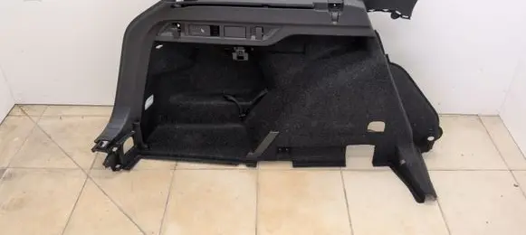 Skoda Octavia Mk4 Trunk/boot side trim panel 5E7867427C MB20156
