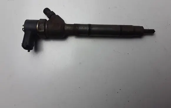 Hyundai i40 Fuel injector 338002A800