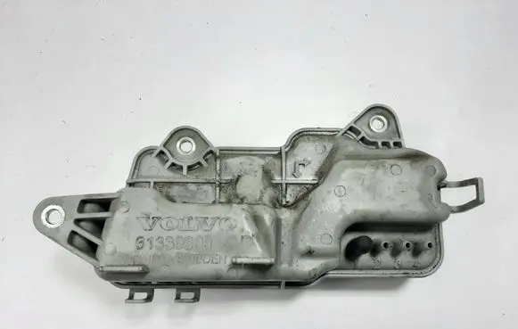 Vacuum air tank