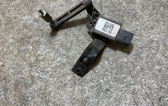 Volkswagen ID.3 Headlight/headlamp level sensor 