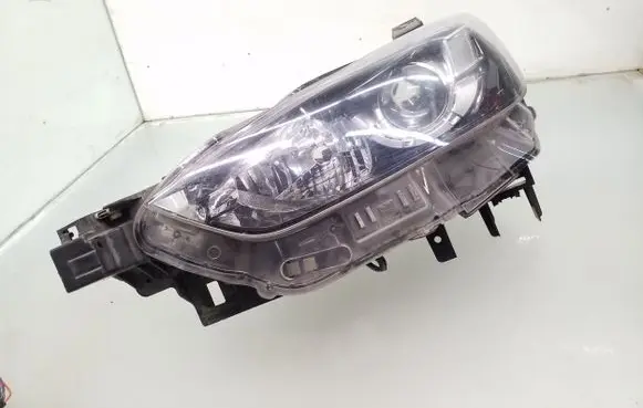 Mazda CX-3 Headlight/headlamp D10E51040
