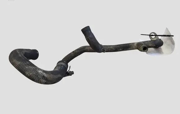 Volvo V70 Engine coolant pipe/hose
