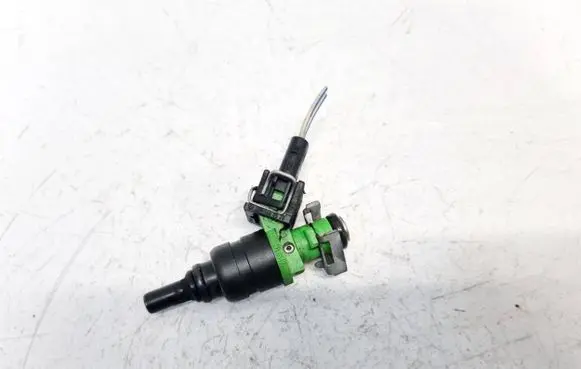 Mercedes-Benz C W203 Fuel injector 2710780549