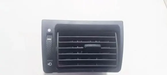 Ford Mondeo Mk III Dash center air vent grill d1b1a