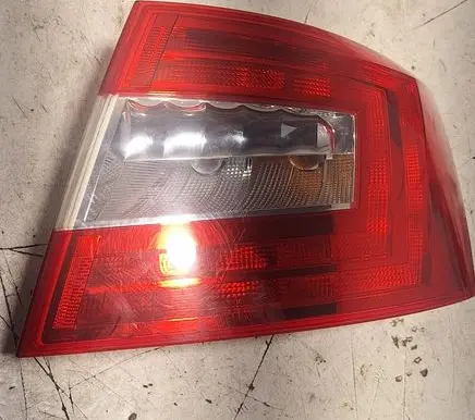 Skoda Octavia Mk3 (5E) Rear/tail lights 18414002