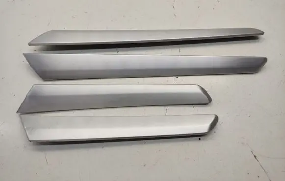 Mercedes-Benz R W251 Door card panel trim set A2517200122 A2517300222 A2517300122