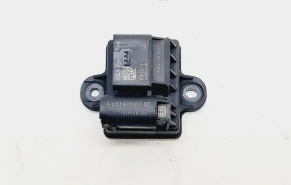 Glow plug pre-heat relay
