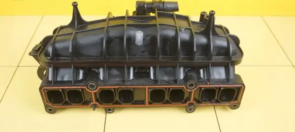 Ford Kuga II Intake manifold BM5G9424EA JQMA