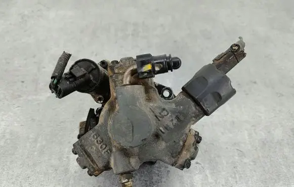 Volvo V50 Fuel injection high pressure pump