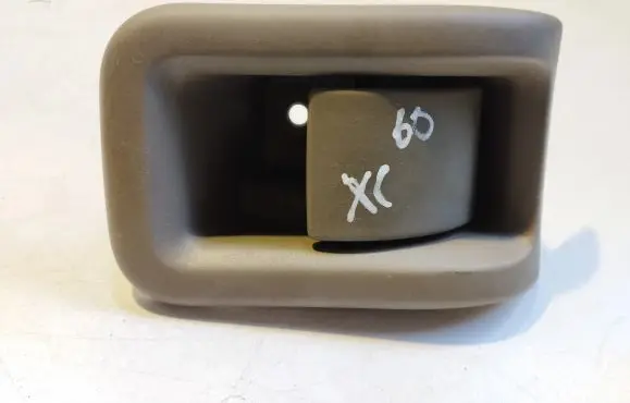 Volvo XC60 Engine bonnet (hood) release handle 30779851