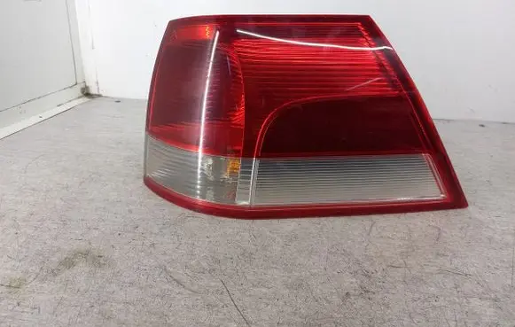 Opel Vectra C Rear/tail lights 24469462443002