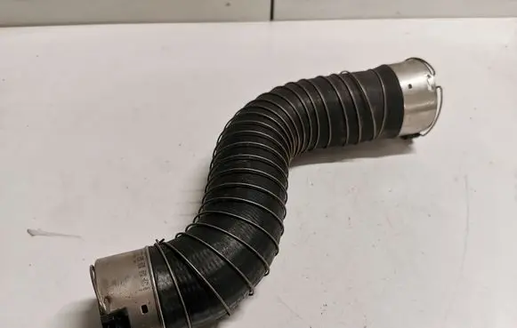 BMW 4 F36 Gran coupe Intercooler hose/pipe 8573762