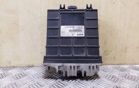 Audi A4 S4 B5 8D Engine control unit/module 0281001366 0281001367 028906021F