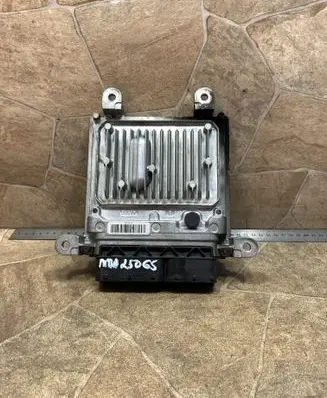 Mercedes-Benz C W204 Engine control unit/module A6519005301
