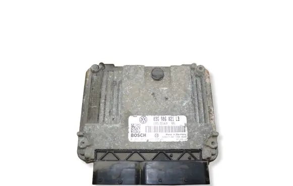 Skoda Octavia Mk2 (1Z) Engine control unit/module 0281013238