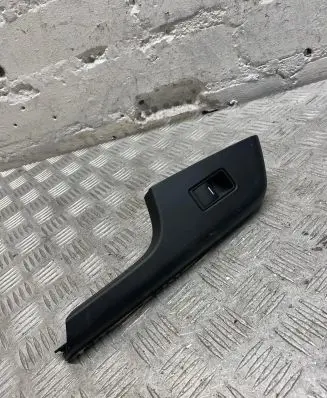 Honda CR-V Electric window control switch 35780T1GG01