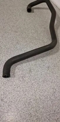 BMW 5 E39 Engine coolant pipe/hose 64218391017
