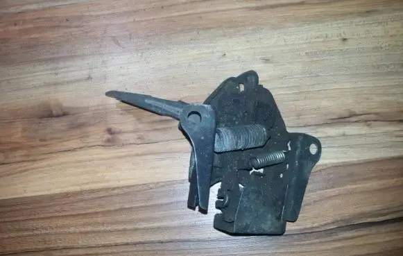 Mazda 626 Engine bonnet/hood lock/catch