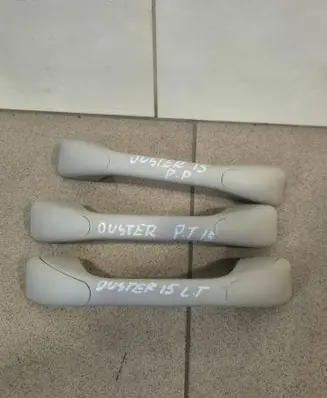 Dacia Duster A set of handles for the ceiling 