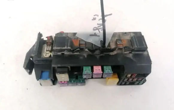 Nissan Almera Tino Fuse box set