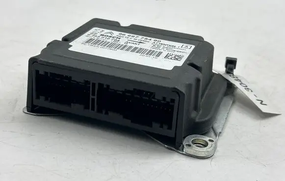 Peugeot 5008 Airbag control unit/module 9666775480 0285010704 YBSN0077603