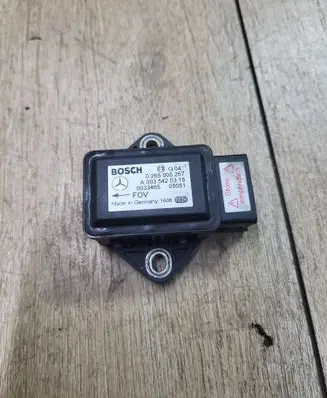 Mercedes-Benz E W211 ESP acceleration yaw rate sensor A0035420318 0033465