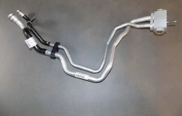 Audi A8 S8 D5 Air conditioning (A/C) pipe/hose 4N0820727B