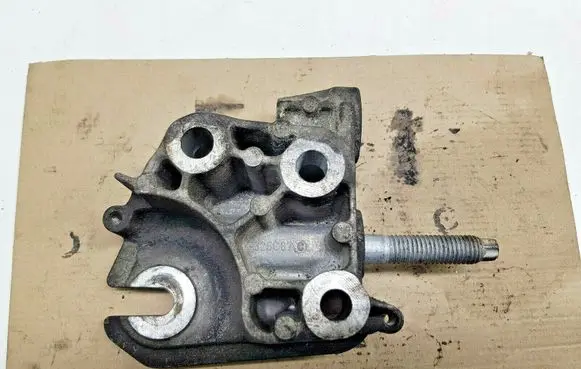Ford Mondeo MK IV Engine mounting bracket 6M516030BA