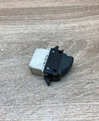 Renault Laguna I Electric window control switch 700417484E