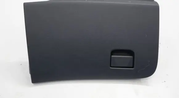 Nissan Qashqai Glove box 685104EH0AACR 685104EH0A