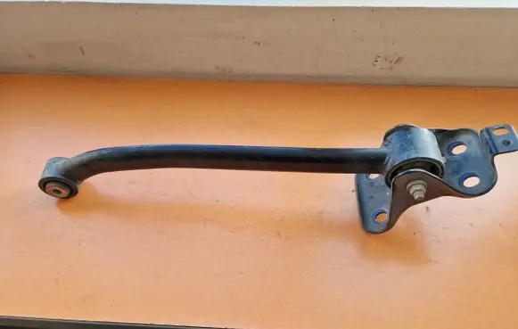 Fiat 500X Rear control arm 00519399600 40081 10464