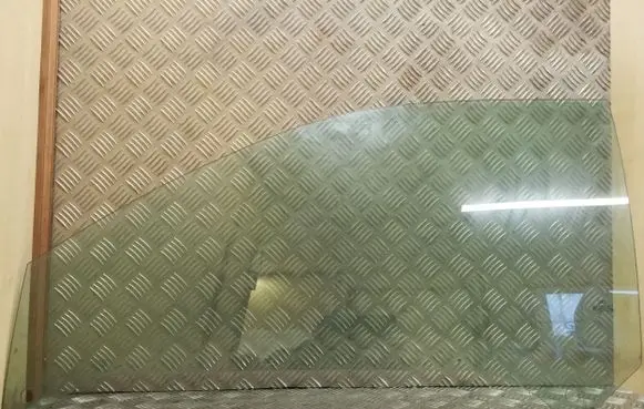 Audi A3 S3 8L Front door window/glass (coupe) 43R00082