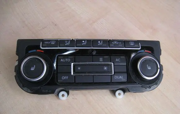 Volkswagen PASSAT B7 Climate control unit 5K0907044EC