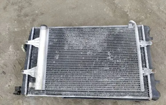 Skoda Fabia Mk1 (6Y) Coolant radiator 6Q0820411K