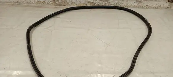Audi A3 8Y Trunk rubber seal (body) 8Y5827705B