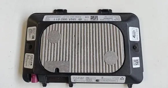 Volkswagen PASSAT B8 Wireless charging module 5NA980611 1885240232