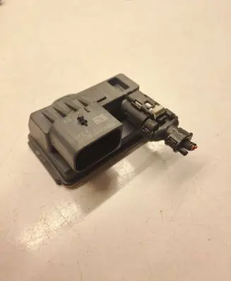 BMW X3 F25 Glow plug pre-heat relay 8519472 0522140104 120809