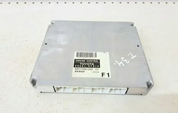 Toyota Corolla Verso AR10 Engine control unit/module 896610F010 MB1758006463