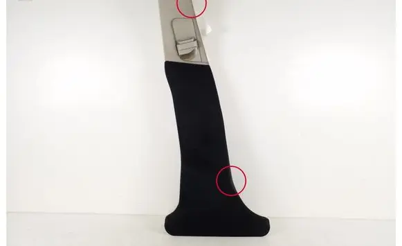 Mercedes-Benz CLS C219 (B) pillar trim (bottom) A2196908725