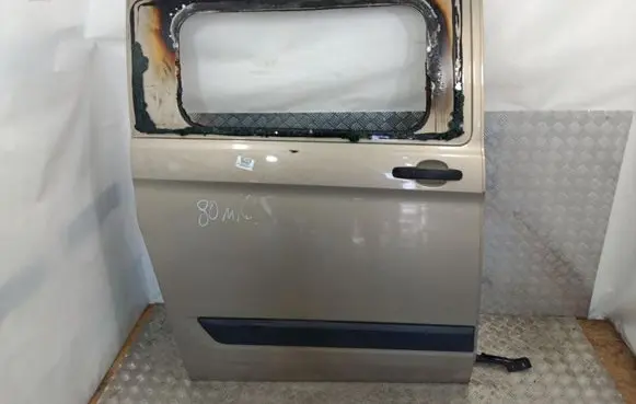 Ford Tourneo Custom Rear door