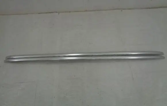 Roof bar rail